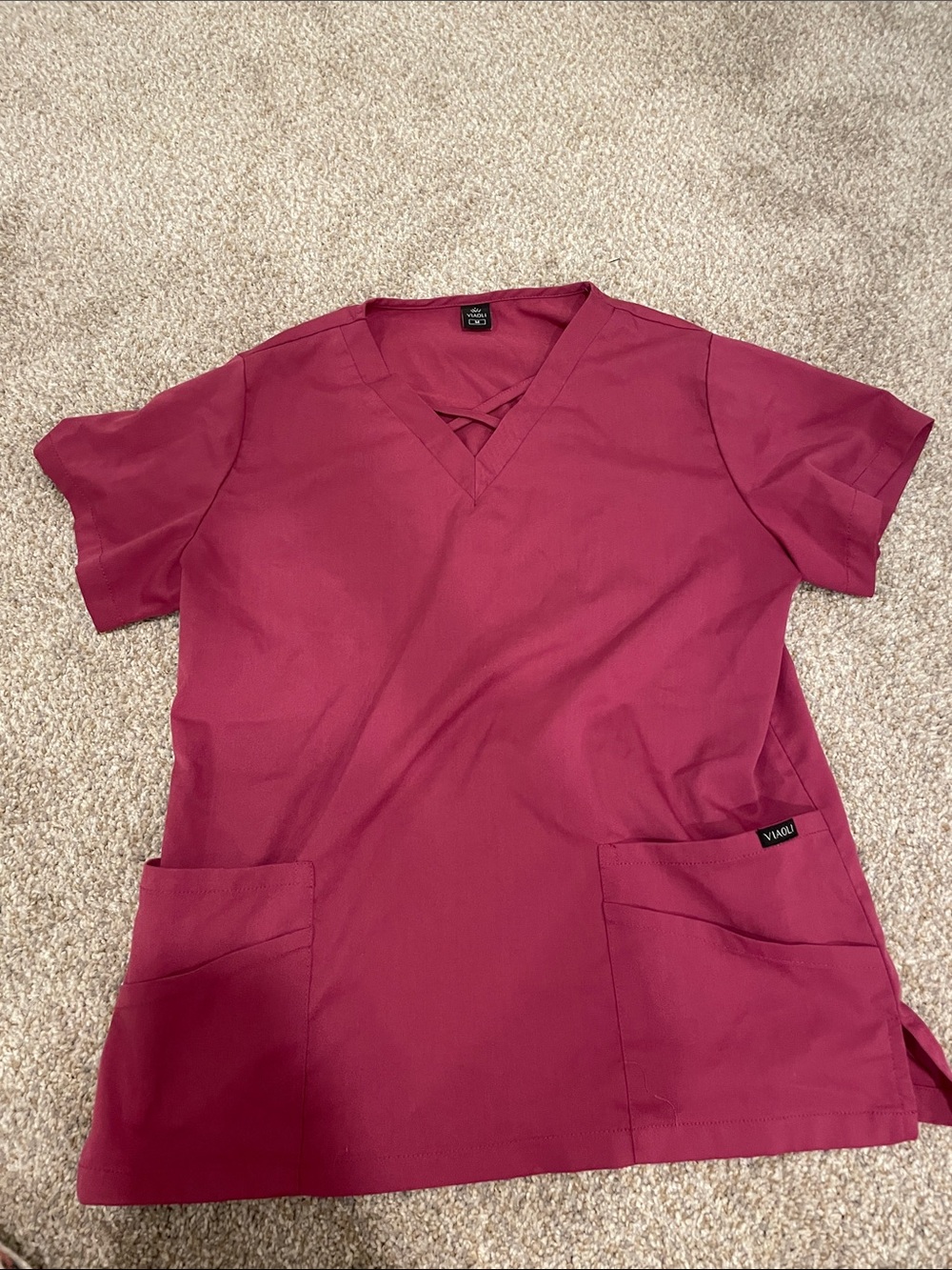 Viaoli V-Neck Burgundy Women’s Scrub Top with Pocket Detail